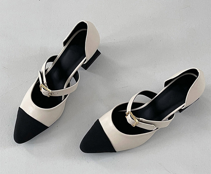 パンプス セパレート キャップトゥ ストラップ ポインテッドトゥ 黒 ベージュ アイボリー