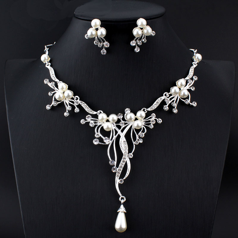 キャッスルクリスタルパールブライダルジュエリーセット（ピアス＆ネックレス） 首飾り チョーカー アクセサリー 綺麗 上品 大人 プリンセス 宝石 ジュエリー 仮装 コスプレ mt643xxxxxxxx