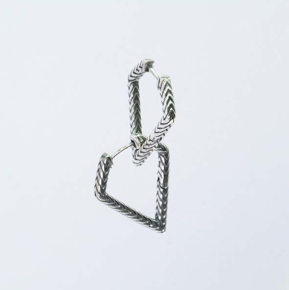 ★BTS ジミン★HARANG★送料込★韓国★大人気★ピアス★HR 268E HARANG】HR 268E [BTS ジミン着用][関税/送料込み] 公式正規品