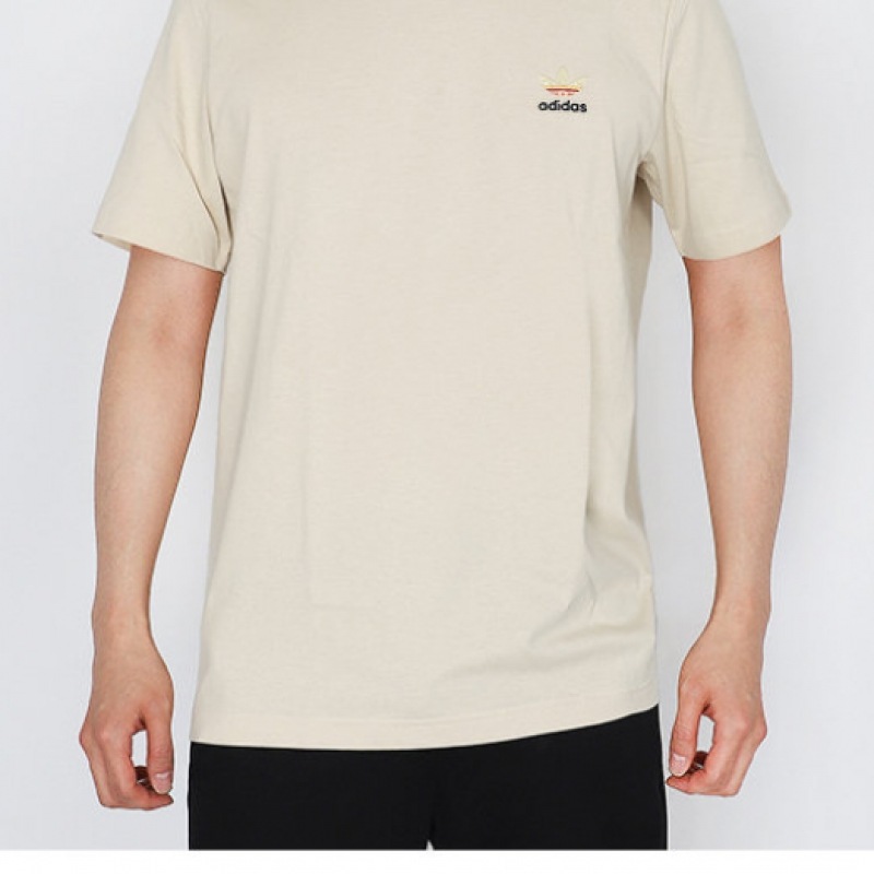 アディダスショートスリーブTシャツアディカラープラネットTシャツ