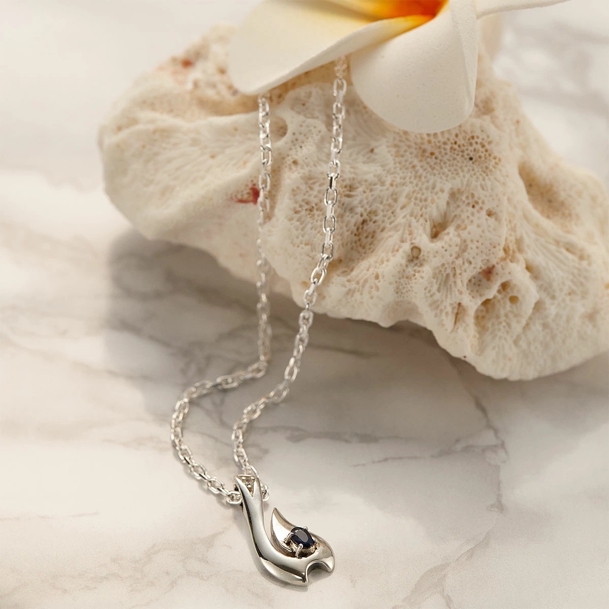 ペンダントネックレス メンズ フィッシュフック サファイヤ シルバー925 銀製品 釣り針 シンプル ペンダントネックレス メンズ フィッシュフック サファイヤ シルバー925 銀製品 釣り針 シンプル