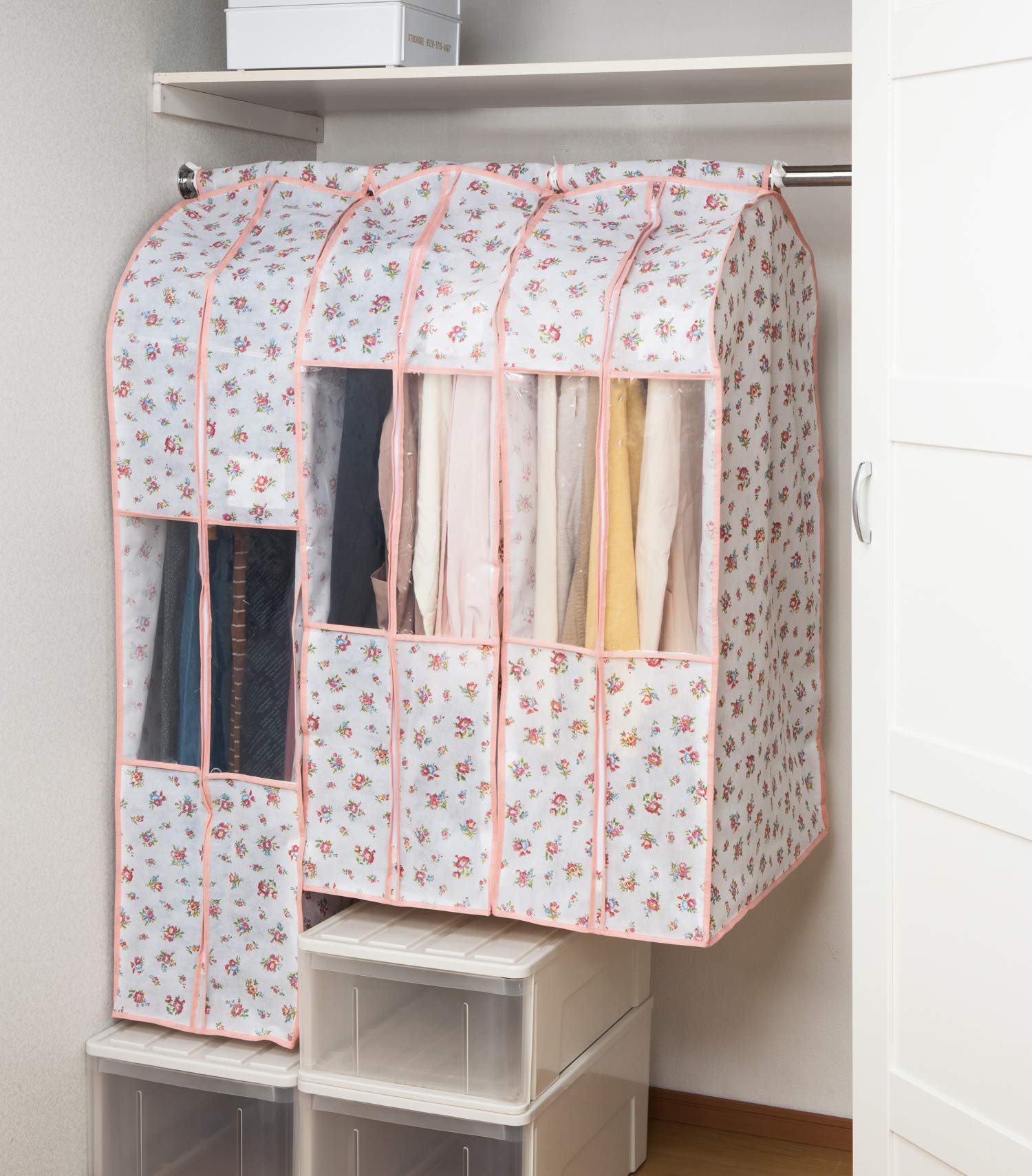 アストロ 洋服カバー ワイド 3枚 (スーツ2枚+ロング1枚) プチローズ柄 不織布 透明窓 防虫剤ポケット付き 底までカバー まとめて収納 600-24 アストロ 洋服カバー ワイド 3枚 (スーツ2枚+ロング1枚) プチローズ柄 不織布 透明窓 防虫剤ポケット付き 底までカバー まとめて収納 600-24