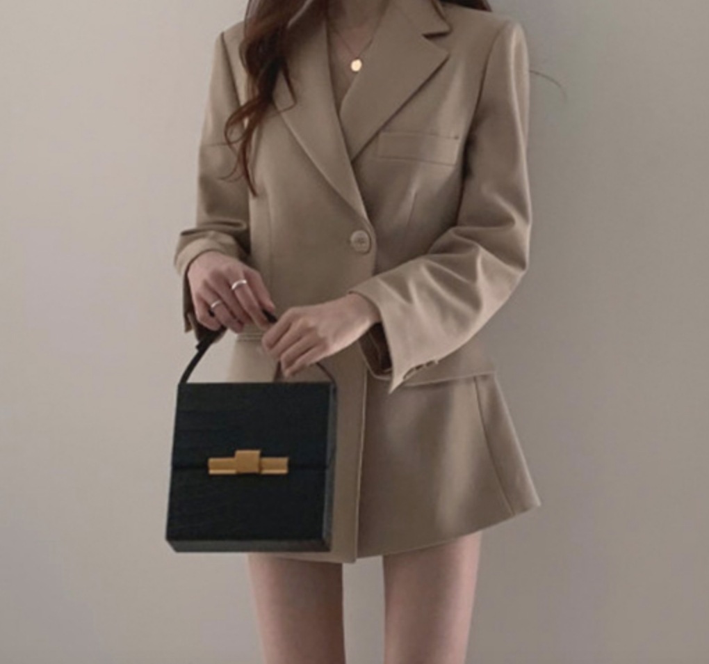 アウター デート ジャケット 上着 袖あり 長袖 かわいい 大人可愛い きれいめ シンプル カジュアル 大人 上品 おしゃれ お洒落 主役級 存在感 春 秋 10代 20代 30代 レディース 女性用 アウター デート ジャケット 上着 袖あり 長袖 かわいい 大人可愛い きれいめ シンプル カジュアル 大人 上品 おしゃれ お洒落 主役級 存在感 春 秋 10代 20代 30代 レディース 女性用