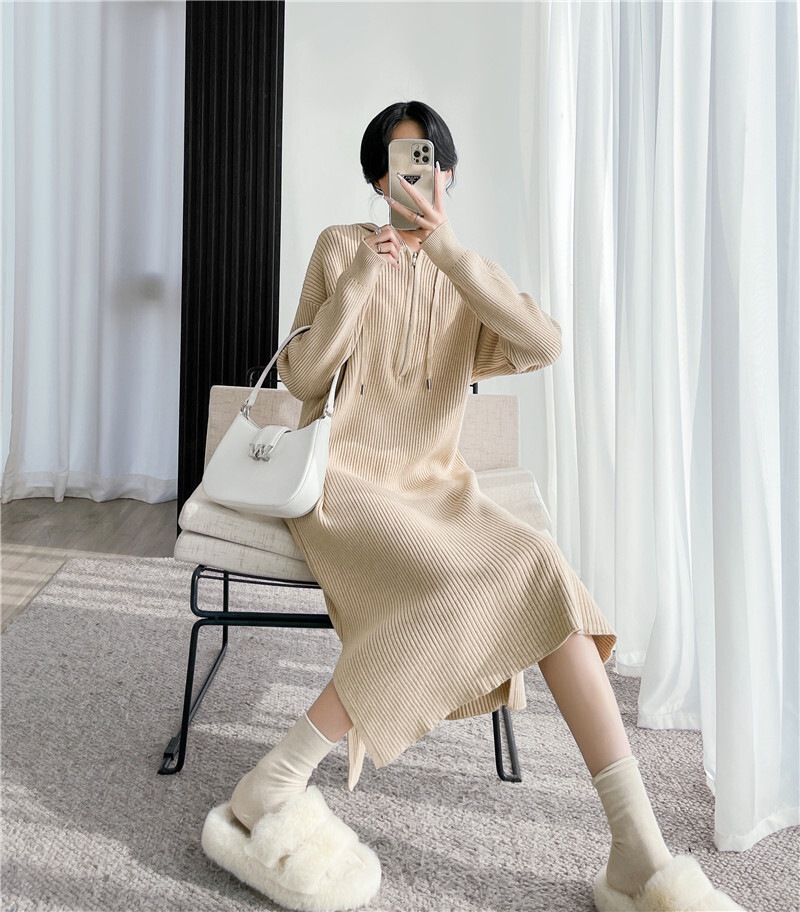 ワンピース 膝下 袖あり 長袖 デザイン 美ライン ニュアンス ファスナー リブ 伸縮性 フード付き カラバリ かわいい 大人可愛い きれいめ シンプル カジュアル 大人 上品 おしゃれ お洒落