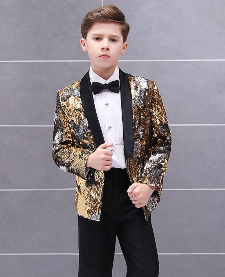 【急速出荷!】ステージ衣装 キッズ スパンコールスーツ ジャケット パンツ シャツ 蝶ネクタイ男の子 カラースーツ 長袖 スーツコート 子供 テーラードジャケット おしゃれ 派手 結婚式 ピアノ発表会 【急速出荷!】ステージ衣装 キッズ スパンコールスーツ ジャケット パンツ シャツ 蝶ネクタイ男の子 カラースーツ 長袖 スーツコート 子供 テーラードジャケット おしゃれ 派手 結婚式 ピアノ発表会