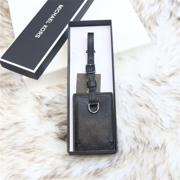 即発 メンズ アウトレット レザー ラゲッジタグ 名札 36H6LGFV1L 即発 メンズ アウトレット レザー ラゲッジタグ 名札 36H6LGFV1L