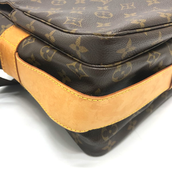 Qoo10] Louis Vuitton ショルダーバッグ M50205 ナヴィグ