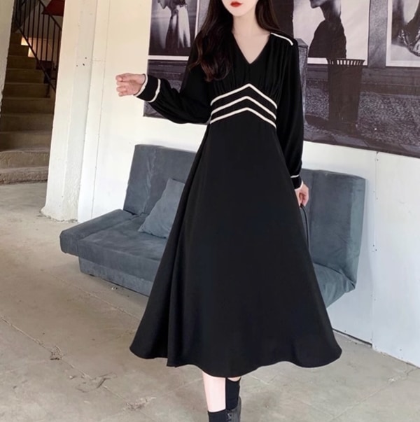 ワンピース ミモレ 袖あり 長袖 Vネック 襟なし フレア デザイン トリム 美ライン ニュアンス ラインデザイン かわいい 大人可愛い きれいめ シンプル カジュアル 大人 上品 おしゃれ お洒落 ワンピース ミモレ 袖あり 長袖 Vネック 襟なし フレア デザイン トリム 美ライン ニュアンス ラインデザイン かわいい 大人可愛い きれいめ シンプル カジュアル 大人 上品 おしゃれ お洒落