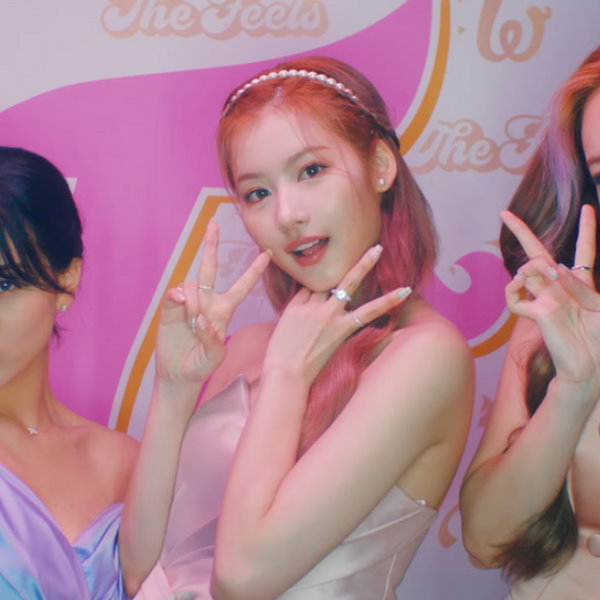 A'pieu & twice サナ ダヒョン Qoo10限定 - メルカリ