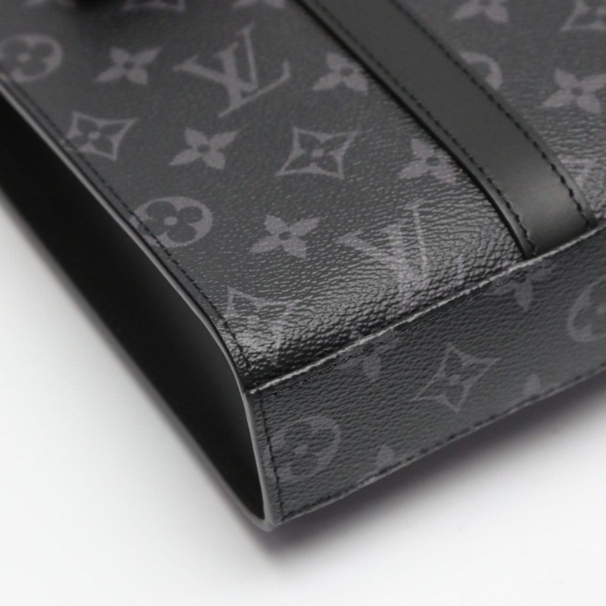 M46456 サックプラ・クロス モノグラム・エクリプス ショルダーバッグ ブラック M46456 サックプラ・クロス モノグラム・エクリプス ショルダーバッグ ブラック