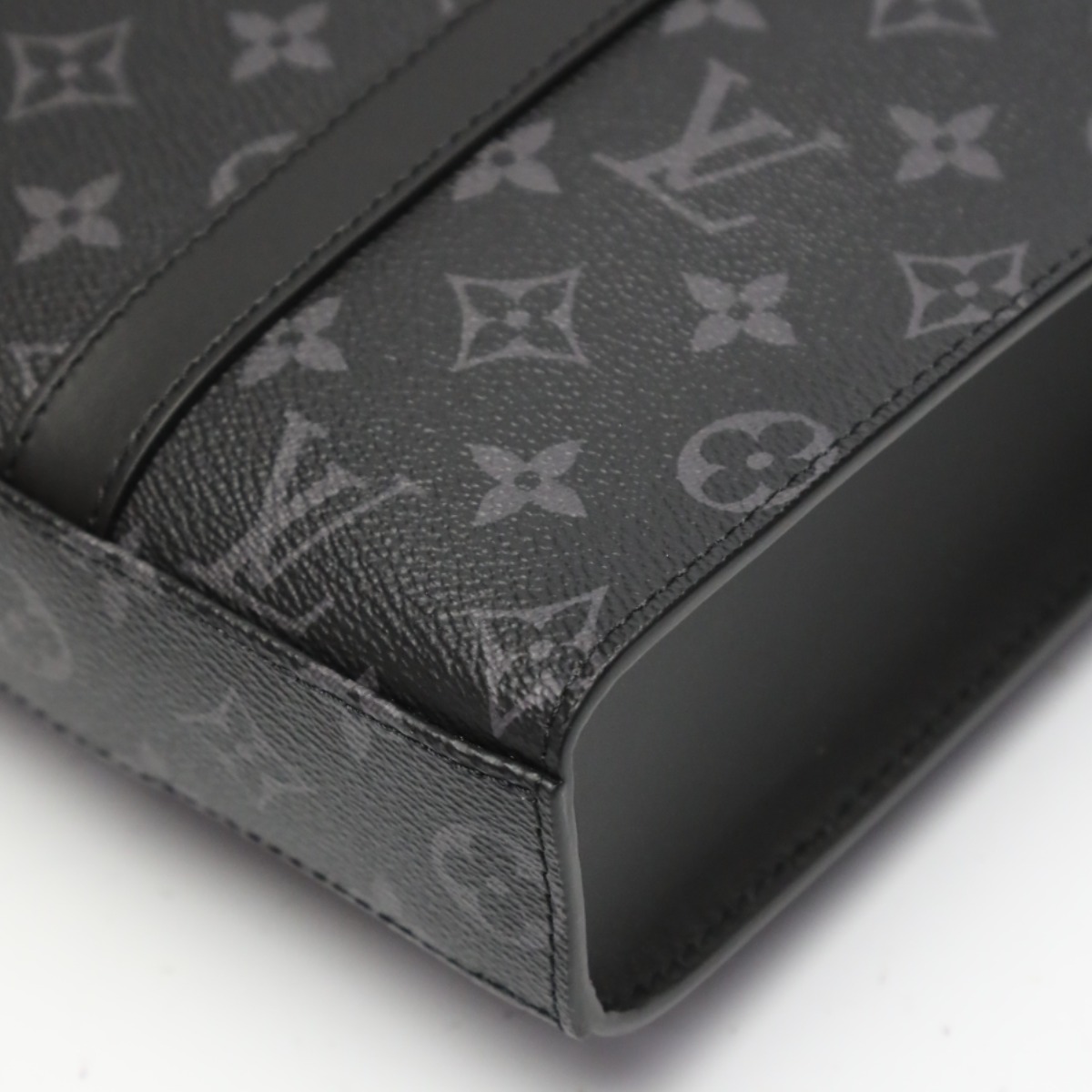 M46456 サックプラ・クロス モノグラム・エクリプス ショルダーバッグ ブラック M46456 サックプラ・クロス モノグラム・エクリプス ショルダーバッグ ブラック