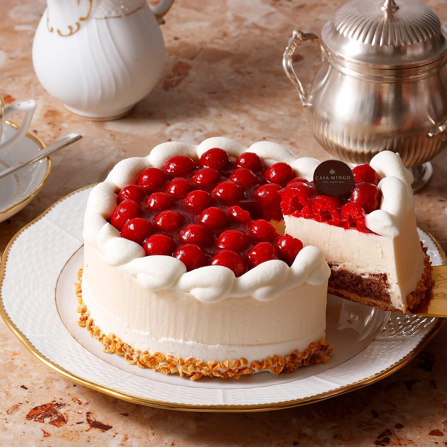 洋菓子店カサミンゴー 最高級洋菓子 シュス木苺 レアチーズケーキ 誕生日プレート無し 15cm 洋菓子店カサミンゴー 最高級洋菓子 シュス木苺 レアチーズケーキ 誕生日プレート無し 15cm