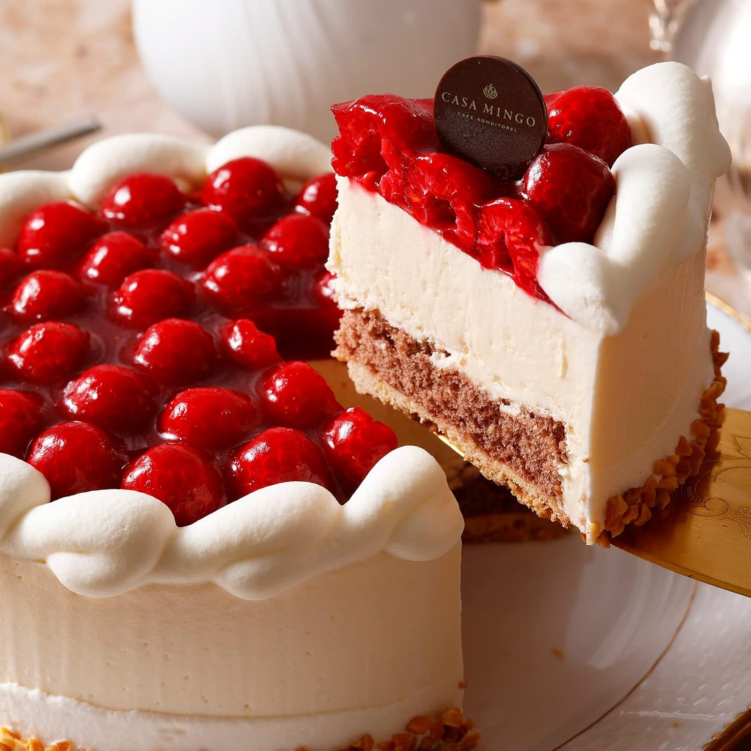 洋菓子店カサミンゴー 最高級洋菓子 シュス木苺 レアチーズケーキ 誕生日プレート無し 15cm 洋菓子店カサミンゴー 最高級洋菓子 シュス木苺 レアチーズケーキ 誕生日プレート無し 15cm