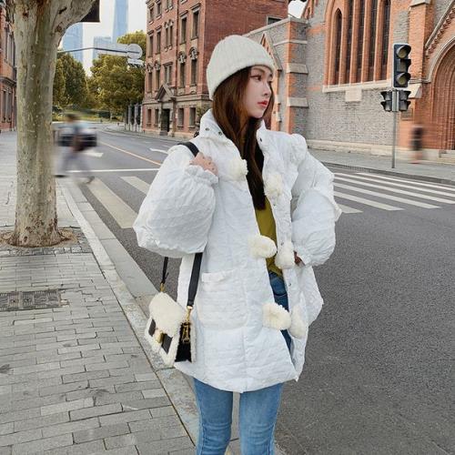 【即納】ダウンジャケット レディース ダウン ショート丈 アウター 中綿コート レディース ショートダウン 韓国 無地 ガーリー 秋 冬 長袖 可愛い キルティング フリル ポンポン フェイクファー 【即納】ダウンジャケット レディース ダウン ショート丈 アウター 中綿コート レディース ショートダウン 韓国 無地 ガーリー 秋 冬 長袖 可愛い キルティング フリル ポンポン フェイクファー