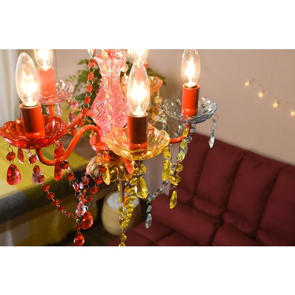 シャンデリア 5灯 小型 ミニ アクリル製 白熱灯付き LED対応 おしゃれ ペンダントライト 天井照明器具 シャンデリア 5灯 小型 ミニ アクリル製 白熱灯付き LED対応 おしゃれ ペンダントライト 天井照明器具