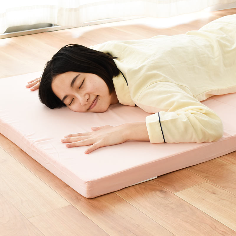 日本製 マットレス シングル 三つ折り 厚さ5cm 腰部分120ニュートン バランスタイプ 国産 日本製 3つ折り マットレス マット 無地 5X91X192cm 車中泊 中型便 MS-49S 日本製 マットレス シングル 三つ折り 厚さ5cm 腰部分120ニュートン バランスタイプ 国産 日本製 3つ折り マットレス マット 無地 5X91X192cm 車中泊 中型便 MS-49S