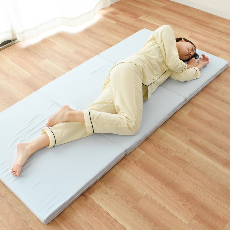 日本製 マットレス シングル 三つ折り 厚さ5cm 腰部分120ニュートン バランスタイプ 国産 日本製 3つ折り マットレス マット 無地 5X91X192cm 車中泊 中型便 MS-49S 日本製 マットレス シングル 三つ折り 厚さ5cm 腰部分120ニュートン バランスタイプ 国産 日本製 3つ折り マットレス マット 無地 5X91X192cm 車中泊 中型便 MS-49S