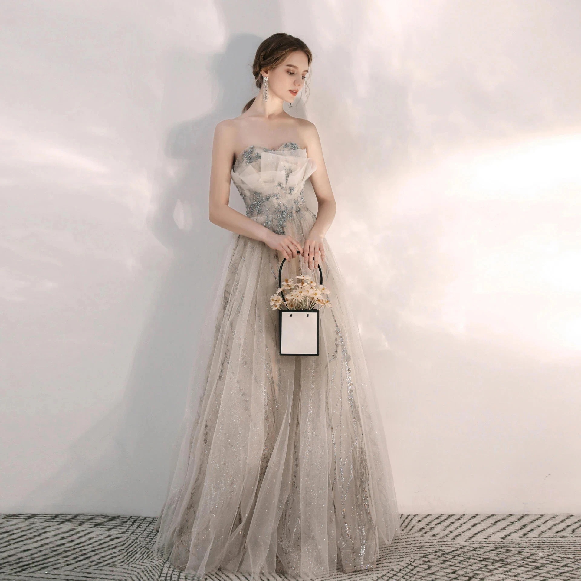 福袋202525新入荷 結婚式ワンピース ドレス ウェディングドレス 花嫁ロングドレス 成人式 同窓会 演奏会 司会者 発表会 卒業式 パーティードレスワンピース