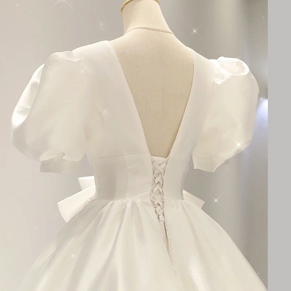 ドレス 衣装 ウエディングドレス 披露宴ドレス 半袖 パフスリーブ Vネック ロングドレス ウエストリボン 切り替えデザイン フレア 切り替えデザイン ステージドレス 発表会 フレア かわいい