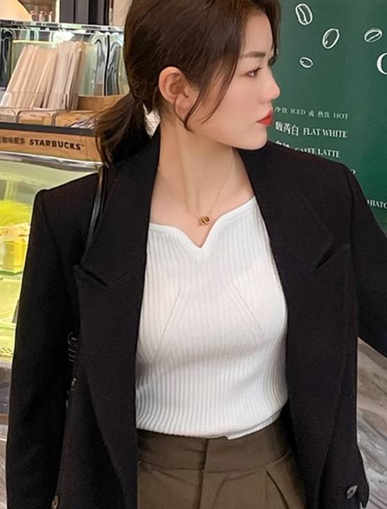 レディース トップス カットソー ニット Vネック タイト 細身 フェミニン かわいい 大人可愛い きれいめ シンプル カジュアル 上品 おしゃれ かっこいい こなれ感 ラフ モード系 主役級 存在感 レディース トップス カットソー ニット Vネック タイト 細身 フェミニン かわいい 大人可愛い きれいめ シンプル カジュアル 上品 おしゃれ かっこいい こなれ感 ラフ モード系 主役級 存在感