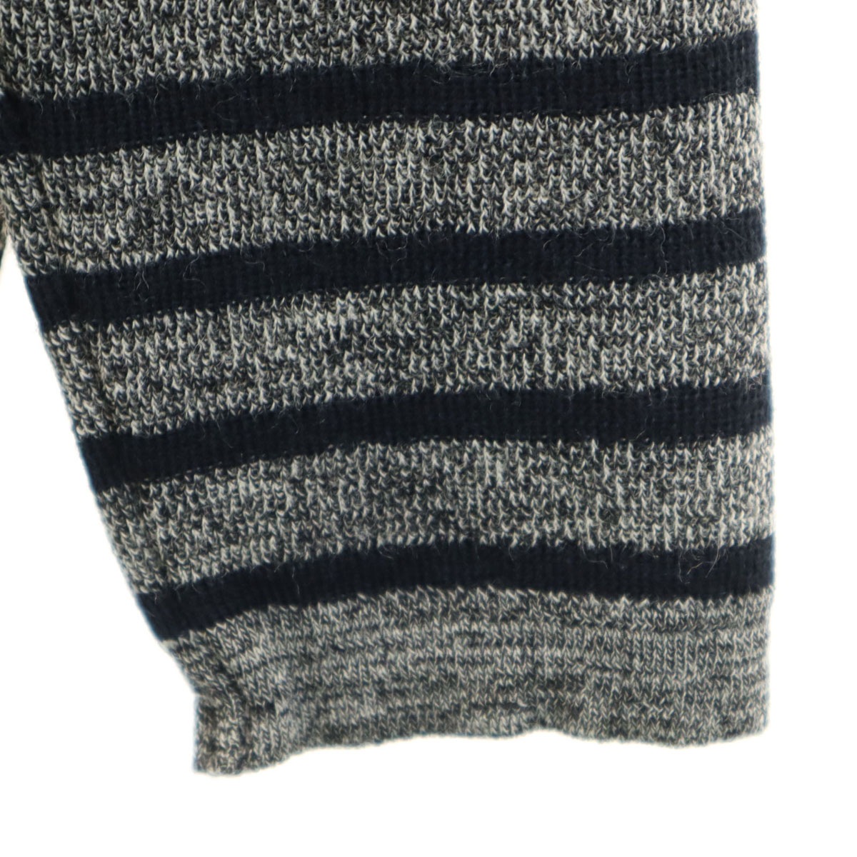 S.N.S. HERNING エスエヌエス ハーニング ボーダー柄 長袖 セーター S グレー メンズ 古着 S.N.S. HERNING エスエヌエス ハーニング ボーダー柄 長袖 セーター S グレー メンズ 古着