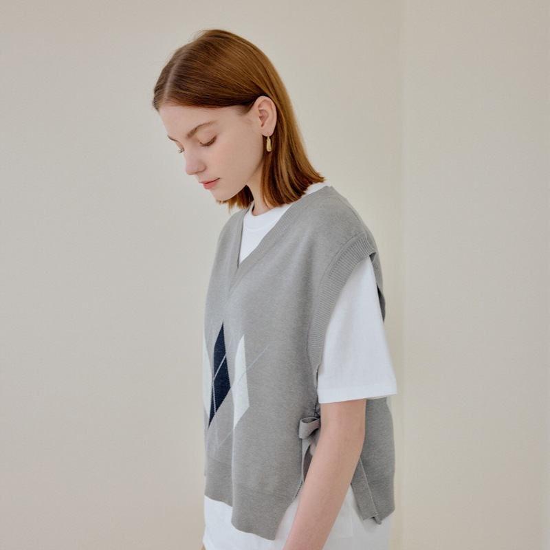 スリットダイヤモンドベスト(SLIT DIAMOND VEST) スリットダイヤモンドベスト(SLIT DIAMOND VEST)