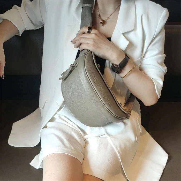 本革 ボディバッグ ウエストポーチ ミニショルダーバッグ レディース 小さめ 斜めがけバッグ レザー ショルダーバッグ 大人 肩掛けバッグ ミニバッグ 高見え 本革バッグ 革 かばん おしゃれ かわい 本革 ボディバッグ ウエストポーチ ミニショルダーバッグ レディース 小さめ 斜めがけバッグ レザー ショルダーバッグ 大人 肩掛けバッグ ミニバッグ 高見え 本革バッグ 革 かばん おしゃれ かわい