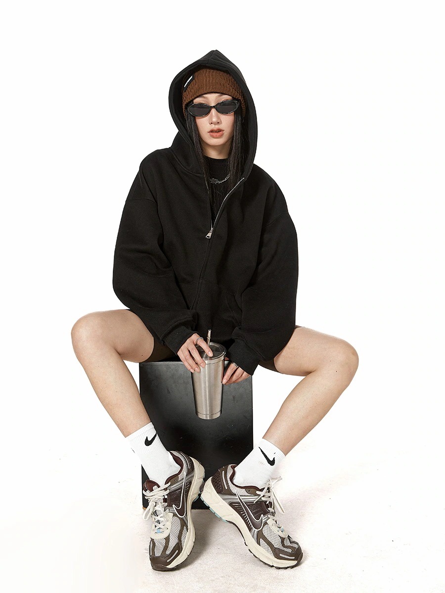 2025春夏トップス パーカー フード付き チャック 長袖 ストライプ ゆったり 細見え 白 黒 おしゃれ かわいい ガーリー キュートフル甘め 韓国ファッション レディース お出かけフルトラック 2025春夏トップス パーカー フード付き チャック 長袖 ストライプ ゆったり 細見え 白 黒 おしゃれ かわいい ガーリー キュートフル甘め 韓国ファッション レディース お出かけフルトラック