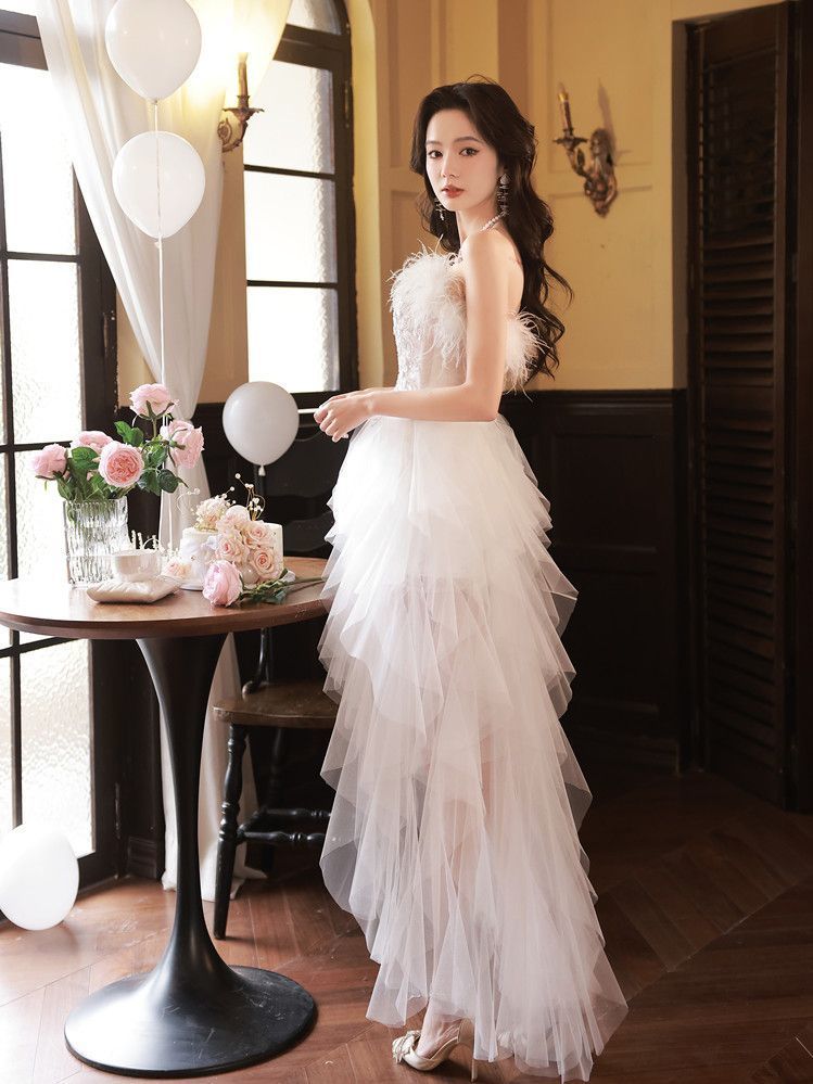 【 3日で出荷 】白いロングイブニングドレススカート 2024新しい高感度ドレス セレブライトラグジュアリーバースデープリンセスドレス パーティードレス ウェディングドレス 結婚式ドレス