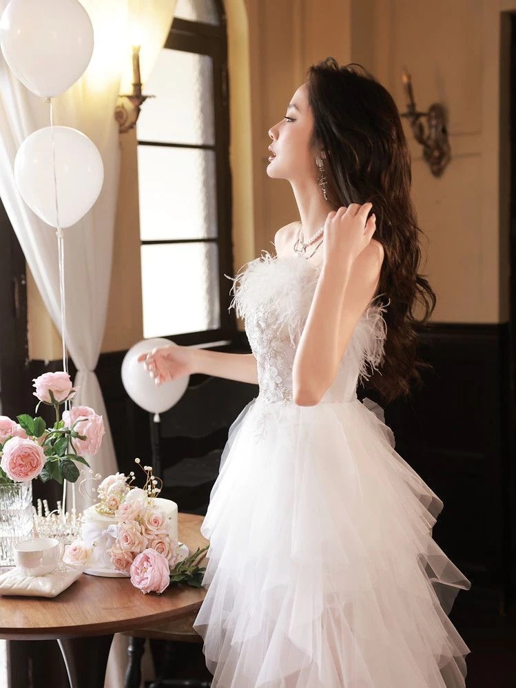 【 3日で出荷 】白いロングイブニングドレススカート 2024新しい高感度ドレス セレブライトラグジュアリーバースデープリンセスドレス パーティードレス ウェディングドレス 結婚式ドレス