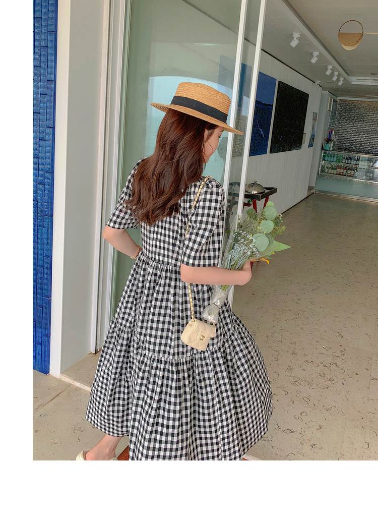 レディース ワンピース ギンガムチェック ティアード ミモレ丈 ロング丈 膝下 半袖 パフスリーブ スクエアネック フレア デコルテ見せ 体型 カバー かわいい 大人可愛い シンプル カジュアル おし レディース ワンピース ギンガムチェック ティアード ミモレ丈 ロング丈 膝下 半袖 パフスリーブ スクエアネック フレア デコルテ見せ 体型 カバー かわいい 大人可愛い シンプル カジュアル おし