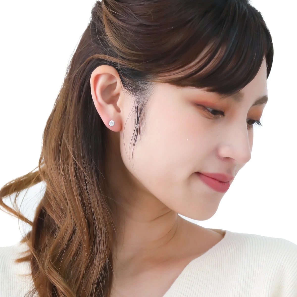 ピアス レディース 両耳用 サージカルステンレス製 モアサナイト 5mm ワンストーン 一石
