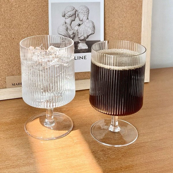 新品　ハローキティ　食器　グラス　マグカップ　ワイングラス　14点セット　レトロ 新品 ハローキティ 食器 グラス マグカップ ワイングラス 14点セット