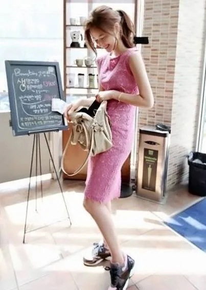 ワンピース ドレス ノースリーブ レディース ひざ丈 クルーネック 刺繍 レース スリム タイト 韓国