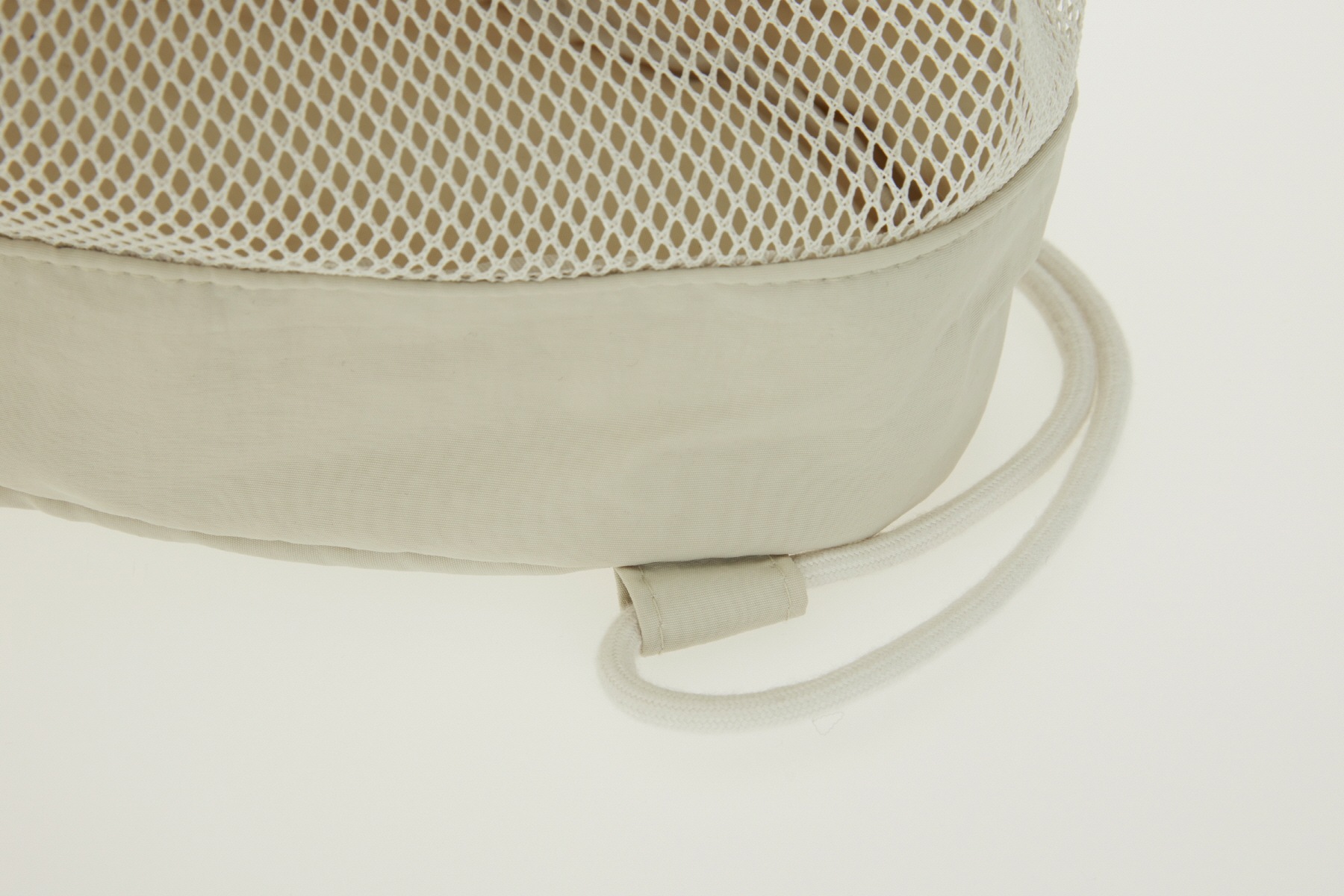 【REST & RECREATION】 LOGO MESH BACKPACK : BEIGE 【REST & RECREATION】 LOGO MESH BACKPACK : BEIGE