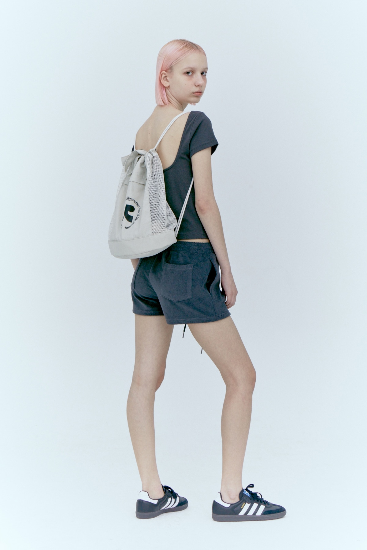【REST & RECREATION】 LOGO MESH BACKPACK : BEIGE 【REST & RECREATION】 LOGO MESH BACKPACK : BEIGE