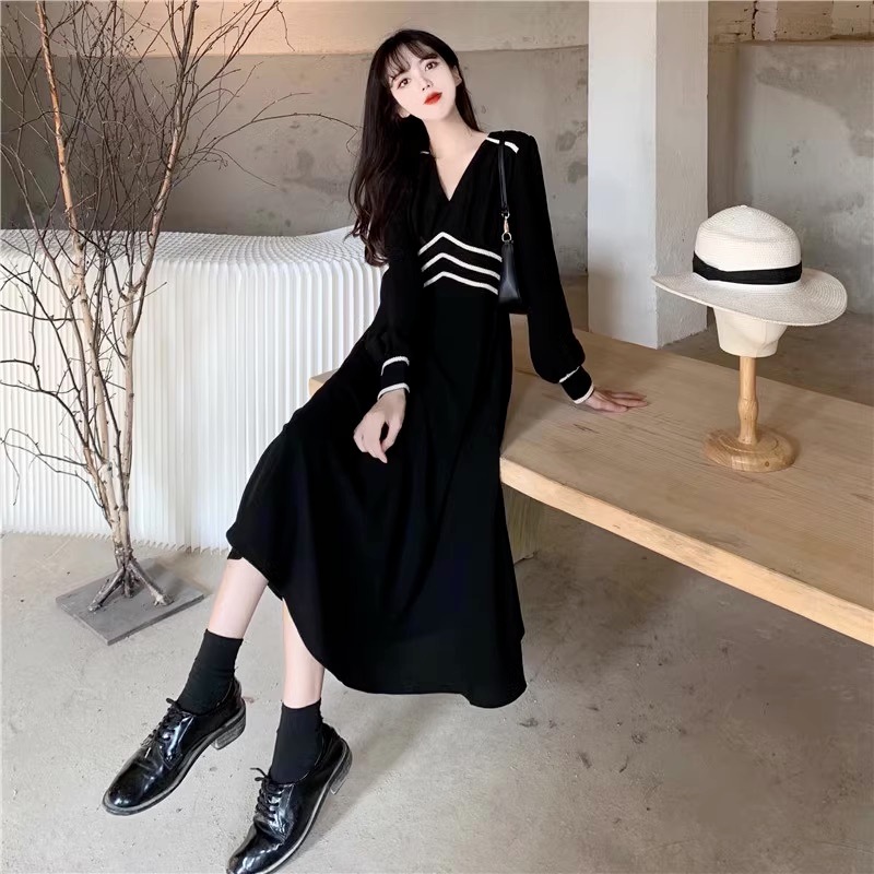 ワンピース フレアワンピース ミモレ ミモレ丈 ロング ロング丈 長袖 Vネック フレア Aライン ハイウエスト かわいい 大人可愛い おしゃれ お洒落 レトロ ラブリー キュート ガーリー 無地 春