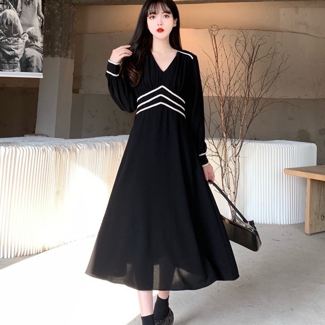 ワンピース フレアワンピース ミモレ ミモレ丈 ロング ロング丈 長袖 Vネック フレア Aライン ハイウエスト かわいい 大人可愛い おしゃれ お洒落 レトロ ラブリー キュート ガーリー 無地 春