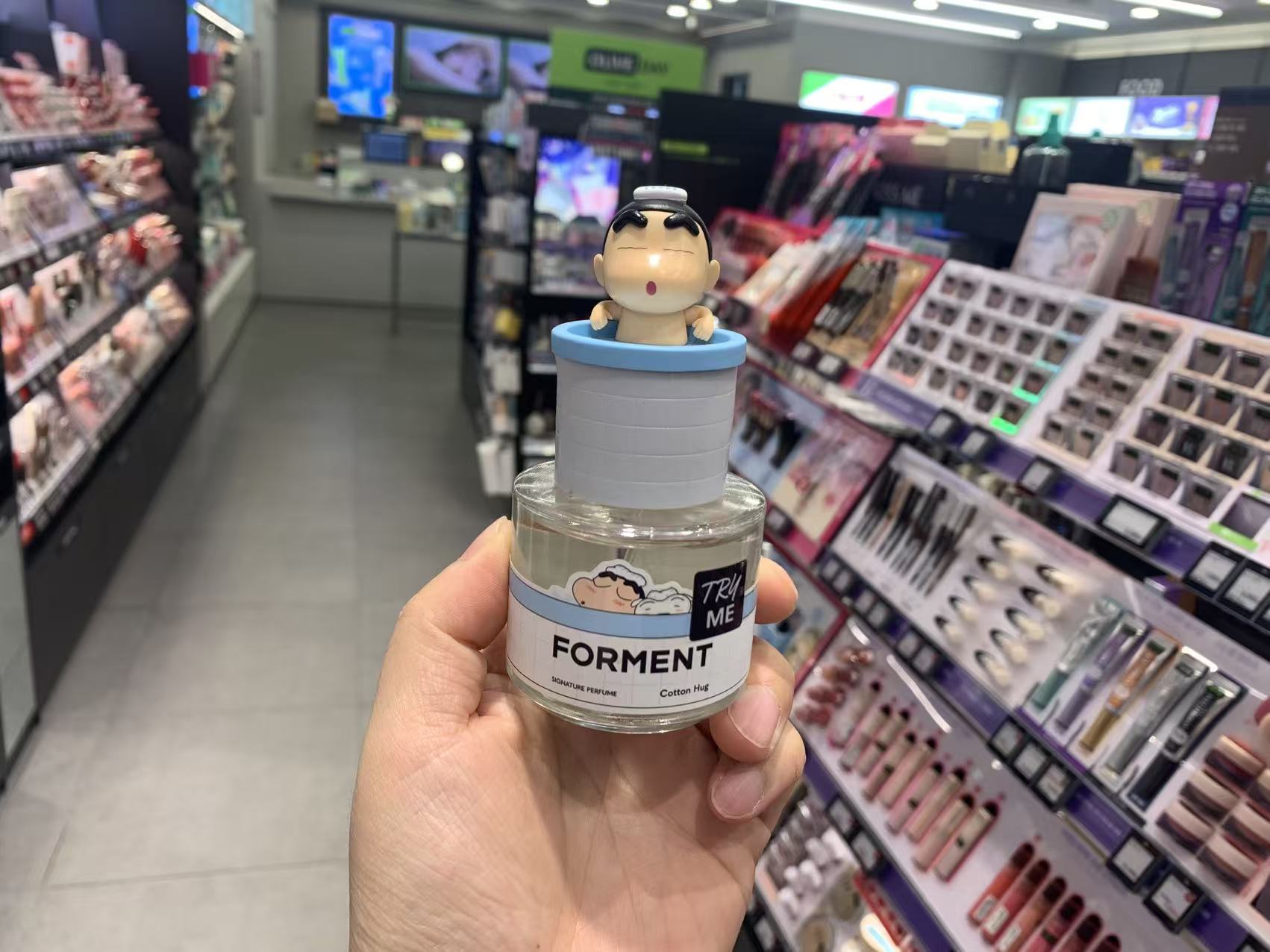 [しんちゃんコラボ]シグネチャーパフューム50ml+pouch random GIFT 【韓国オリーブヤング購入代行】