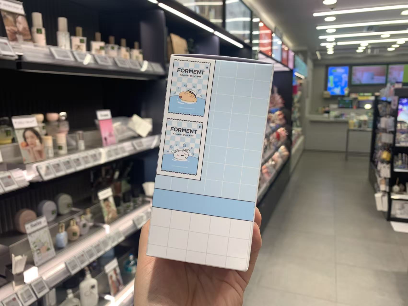 [しんちゃんコラボ]シグネチャーパフューム50ml+pouch random GIFT 【韓国オリーブヤング購入代行】