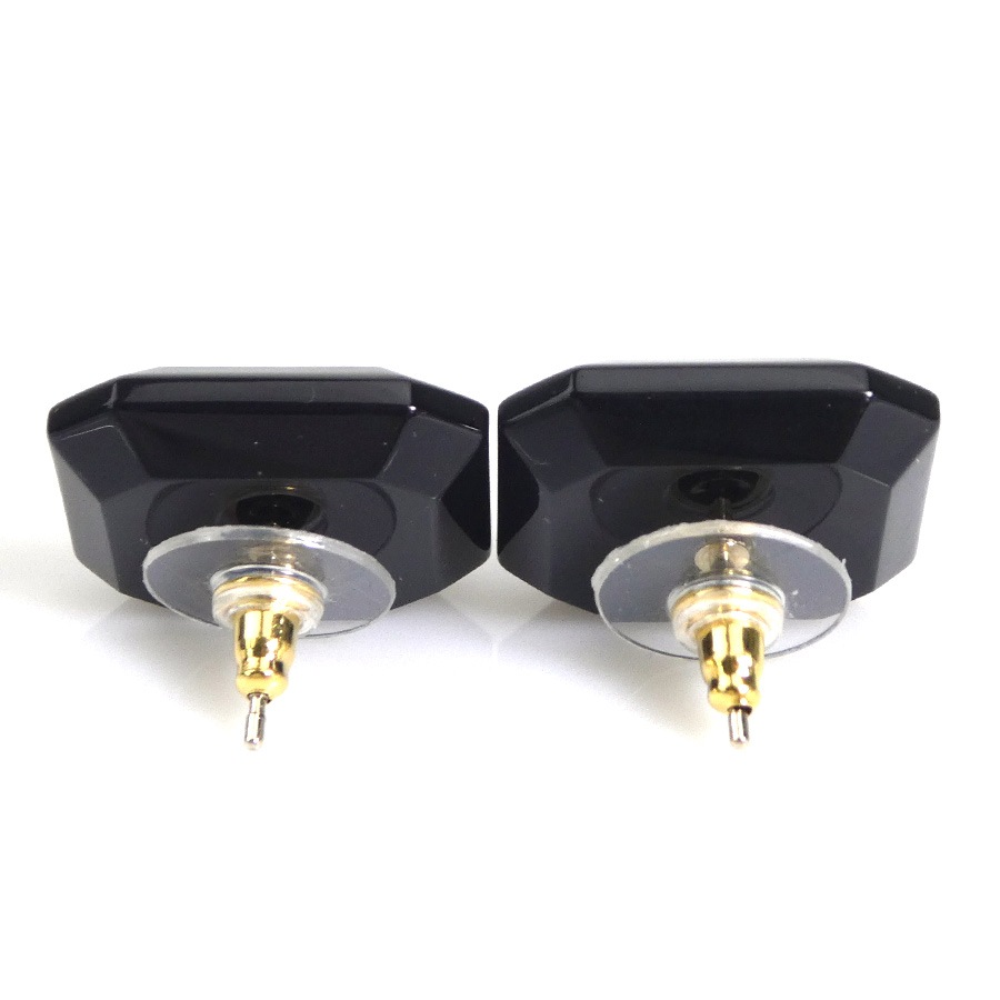 シャネル CHANEL ピアス ココマーク レジン/メタル ブラック/ゴールド レディース e59430i シャネル CHANEL ピアス ココマーク レジン/メタル ブラック/ゴールド レディース e59430i