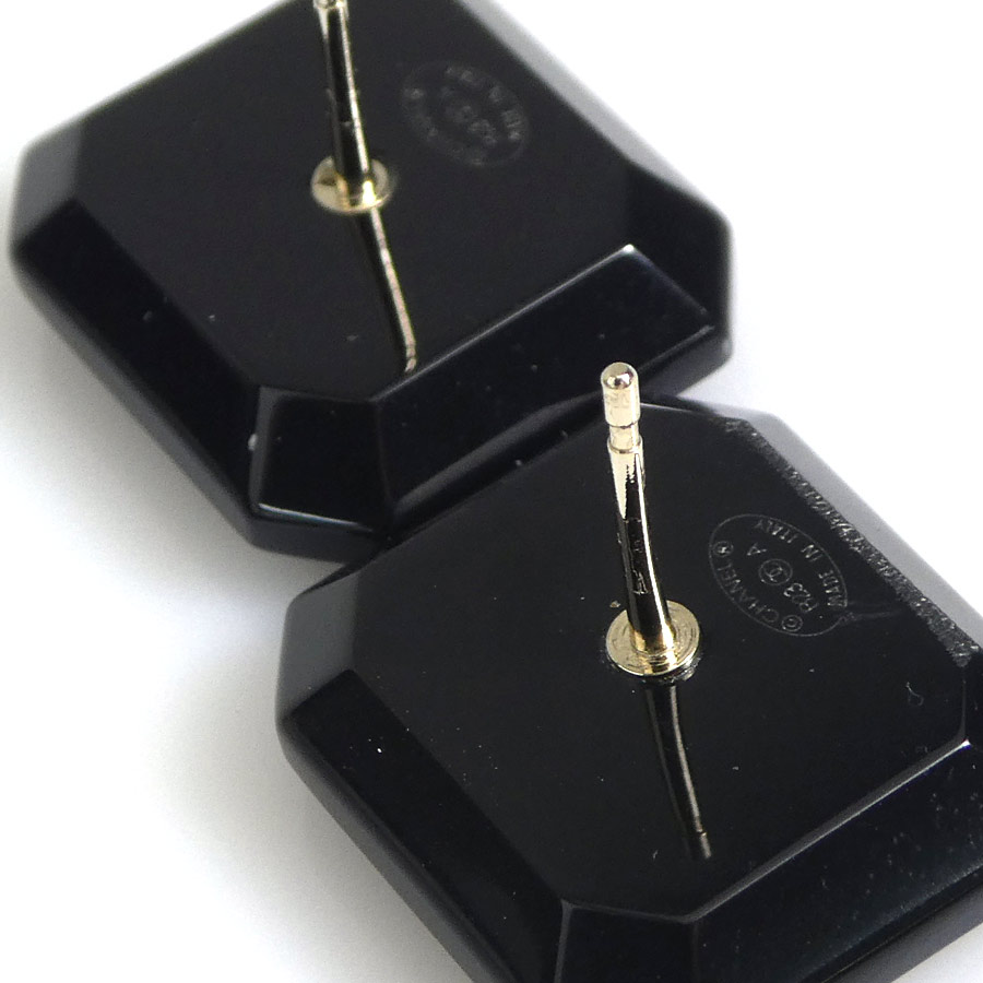 シャネル CHANEL ピアス ココマーク レジン/メタル ブラック/ゴールド レディース e59430i シャネル CHANEL ピアス ココマーク レジン/メタル ブラック/ゴールド レディース e59430i