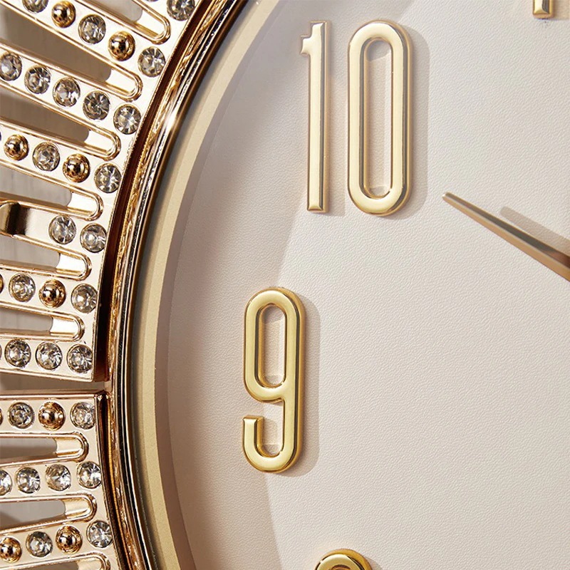 ウォールクロック 壁掛け時計 直径66cm ゴールド 豪華 4色 キラキラ 大きい 目立つ ゴージャス リビングルーム ダイニングルーム 寝室 ショップ レストラン 華やか デザイン 放射 光 静音