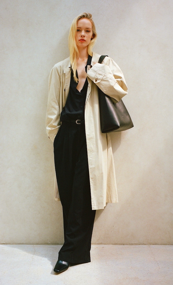 Qoo10 LECC PROJECT LOG BIG HOBO BAG 飾りな