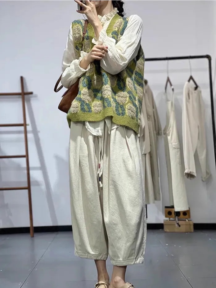 小衆復古ジャカード衝突色ニットベスト女秋ゆるいvネックカバー袖