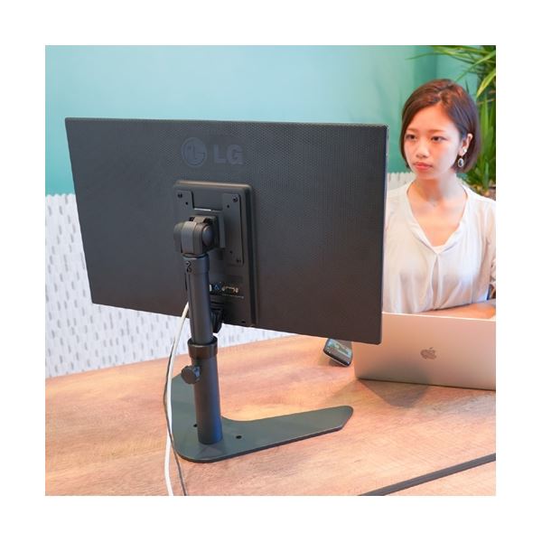 32型対応!高さ調整できるLCDモニタースタンド MARM641RB 32型対応!高さ調整できるLCDモニタースタンド MARM641RB