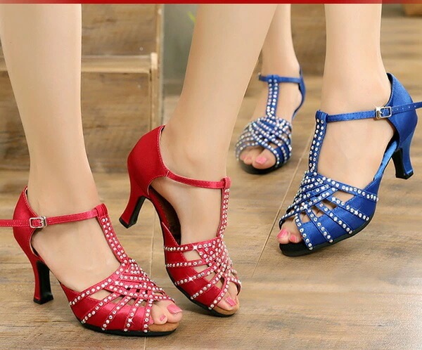 今すぐ欲しい!選べるヒール 社交ダンスシューズ モダン ラテン兼用 レディース ハイヒール 社交ダンス ラテンシューズ 美脚シューズ 室内用 室外用 ラテン タンゴ ダンス用品 コンクール 大人用 ブ 今すぐ欲しい!選べるヒール 社交ダンスシューズ モダン ラテン兼用 レディース ハイヒール 社交ダンス ラテンシューズ 美脚シューズ 室内用 室外用 ラテン タンゴ ダンス用品 コンクール 大人用 ブ