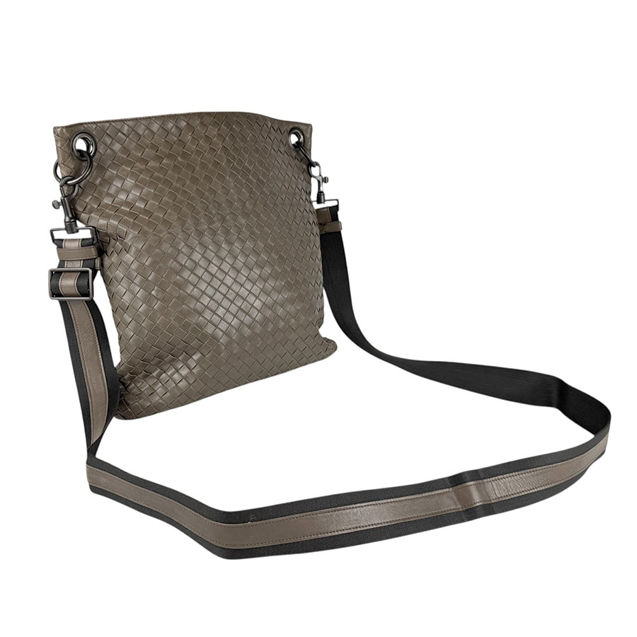 ボッテガヴェネタ BOTTEGAVENETA 斜め掛けショルダーバッグ イントレチャート レザー/キャンバス ブラウン/グレー メンズ z4905