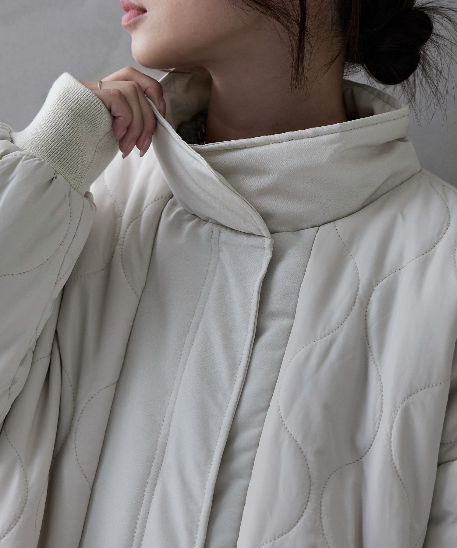 キルティング切替オフラインロングコート アウター コート ジャケット ロング キルティング 中綿 ビッグシルエット ハイネック スタンドネック ラウンドヘム Aライン オーバーサイズ ダウン風 キルティング切替オフラインロングコート アウター コート ジャケット ロング キルティング 中綿 ビッグシルエット ハイネック スタンドネック ラウンドヘム Aライン オーバーサイズ ダウン風