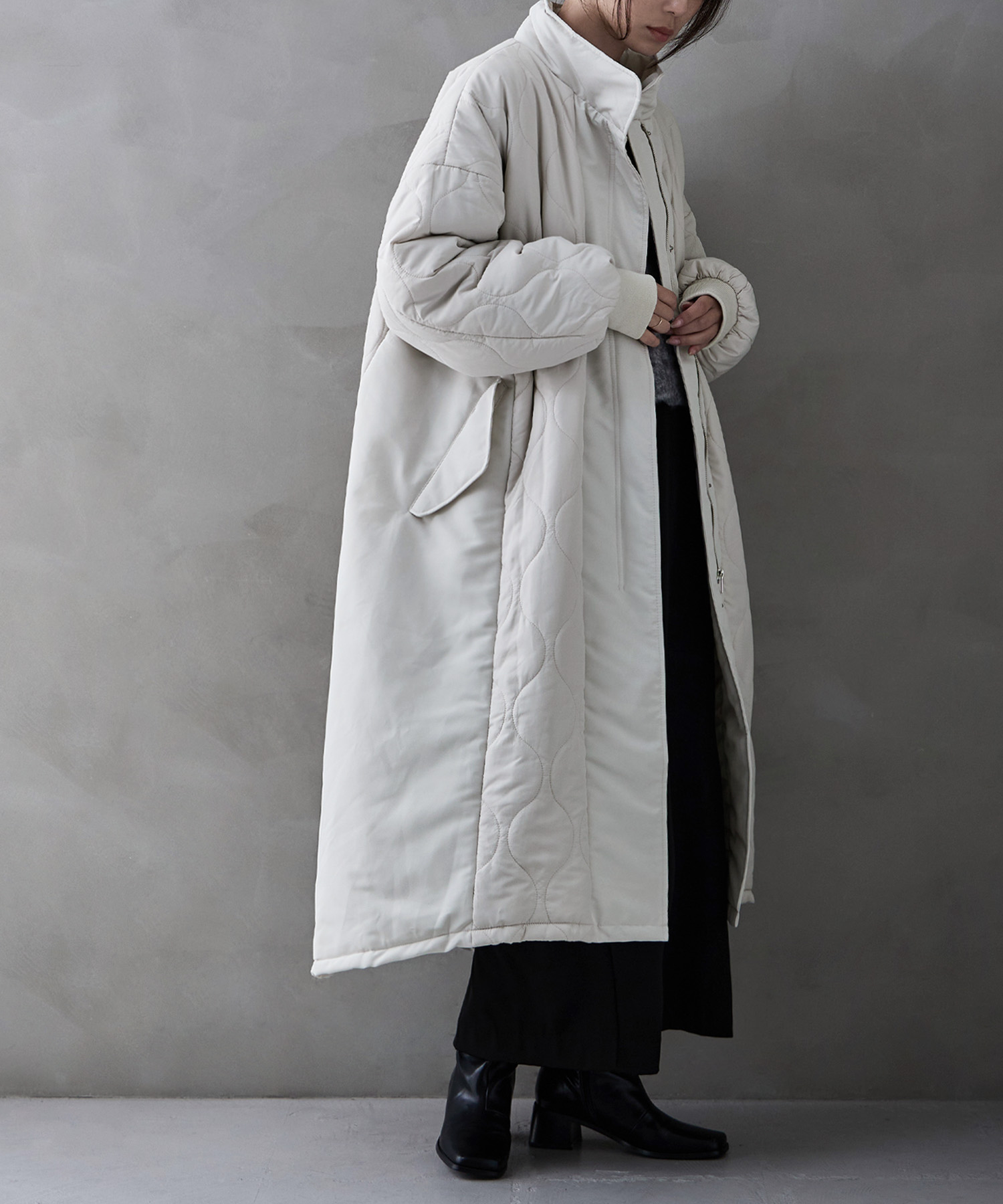 キルティング切替オフラインロングコート アウター コート ジャケット ロング キルティング 中綿 ビッグシルエット ハイネック スタンドネック ラウンドヘム Aライン オーバーサイズ ダウン風 キルティング切替オフラインロングコート アウター コート ジャケット ロング キルティング 中綿 ビッグシルエット ハイネック スタンドネック ラウンドヘム Aライン オーバーサイズ ダウン風